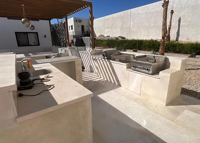 فيلة Gray Luxury Adults Only