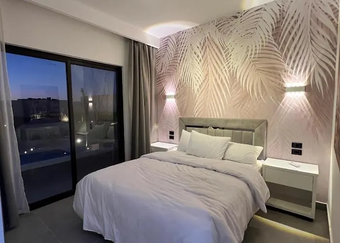 فيلة Gray Luxury Adults Only *
