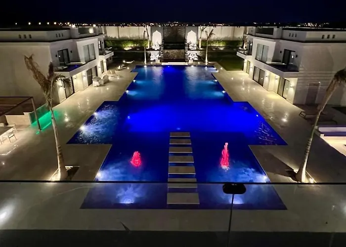 فيلة Gray Luxury Adults Only *